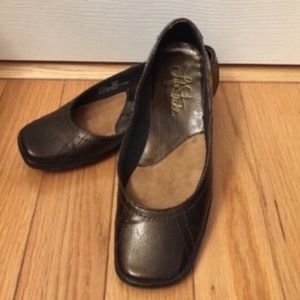 Brown Life Stride Flats